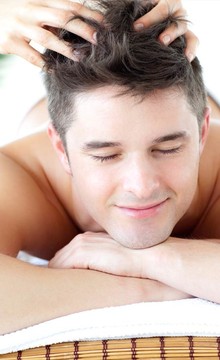 Мытьё и массаж головы: основные правила для мужчин