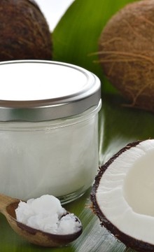 Маска для волос с кокосовым маслом: польза и особенности применения