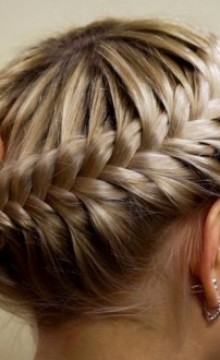 Секреты и схемы эффектного плетения кос