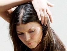 Дерматит кожи головы: причины, симптомы, лечение